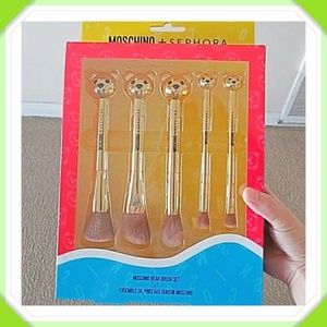 MOSCHINO + SEPHORA Bear Brush 5 Piece Brush Set